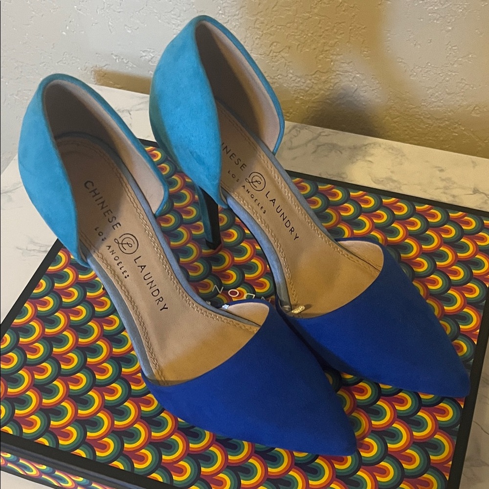 Chinese Laundry Two-Tone Blue Heels